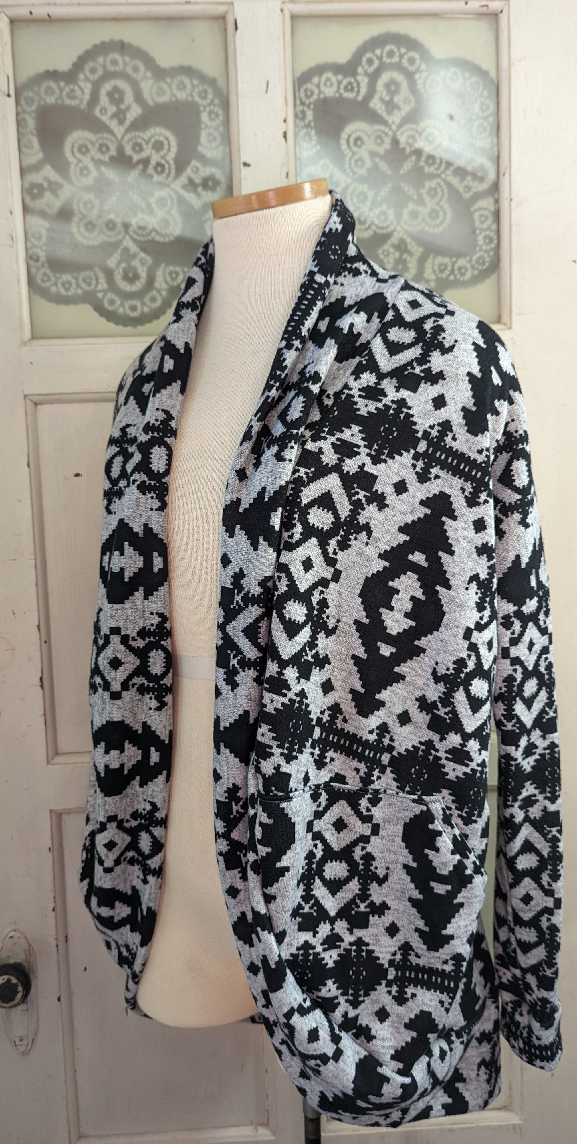 Cozy Cardigan - Medium